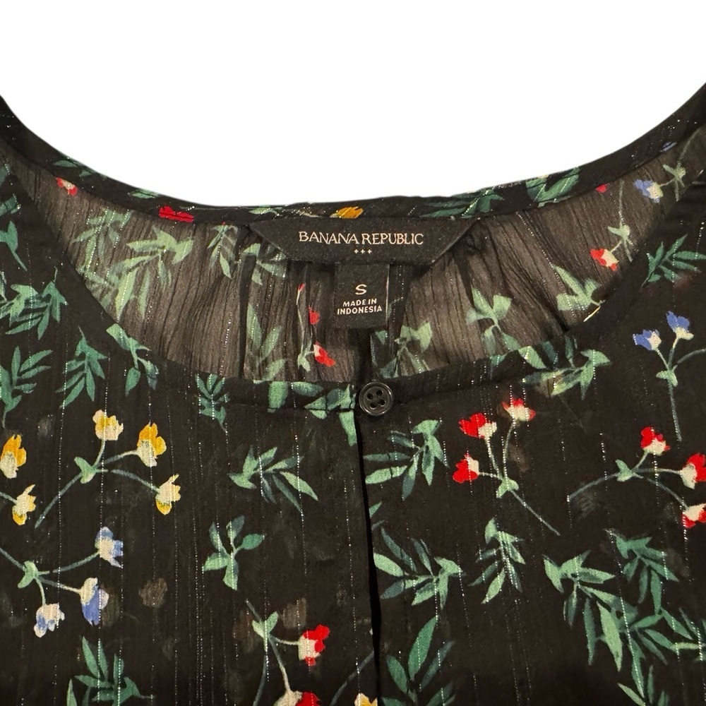 Banana Republic Women’s Sheer Long Sleeve Floral Top: Holiday Colors: Small - Picture 5 of 9